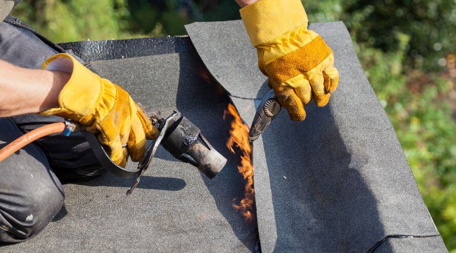 Professional flood damage restoration services in Bluffs, IL
